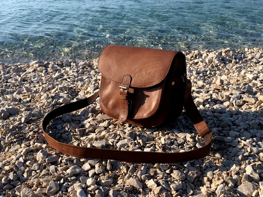 Od ręki Fresh Ciemny Camel inicjały AB — zdjęcie 4